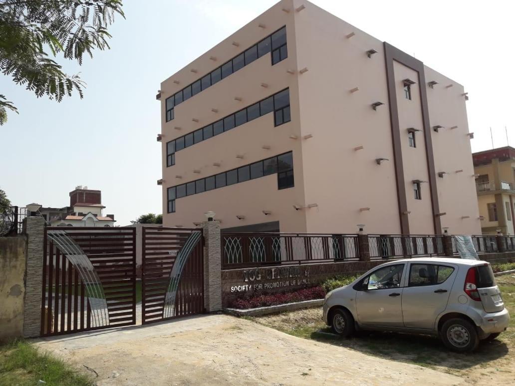 Yog Bhawan Aparthotel Greater Noida Buitenkant foto