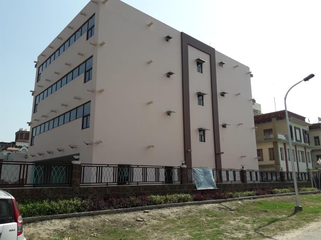 Yog Bhawan Aparthotel Greater Noida Buitenkant foto